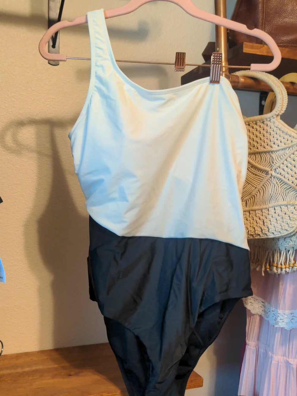 One-Shoulder Two-Tone Swimsuit - White & Black
